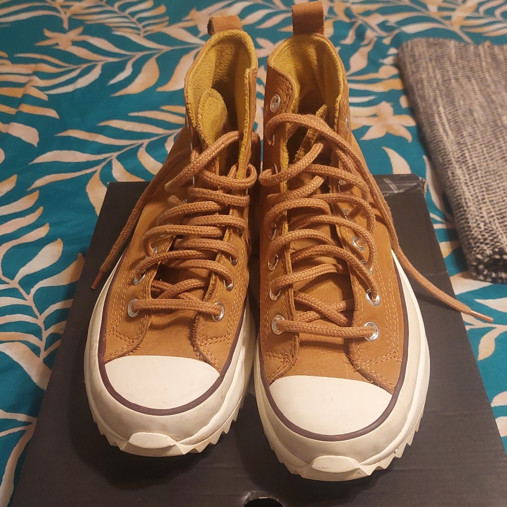 Platform Hiking style converse